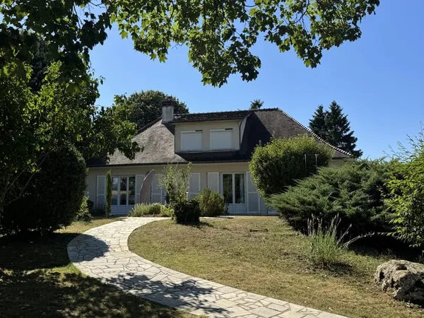 Maison 6 pièces 167 m²