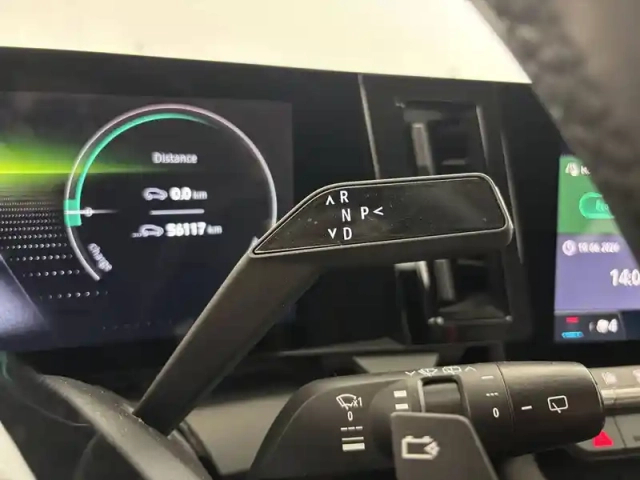 Renault Megane e-tech ev40 130ch standard charge — photo 22