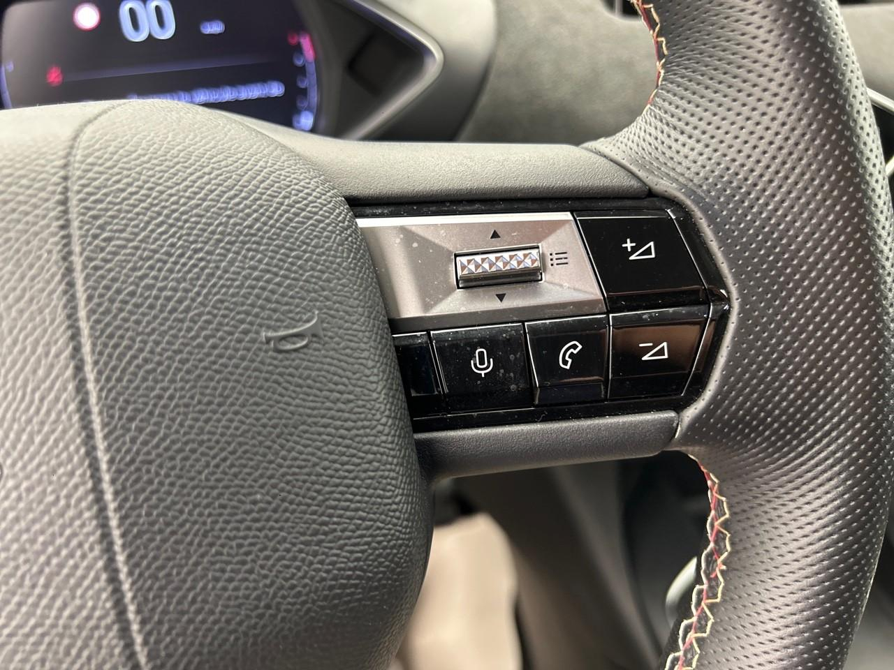 Ds Ds 3 puretech 100 bvm6 performance line — photo 22