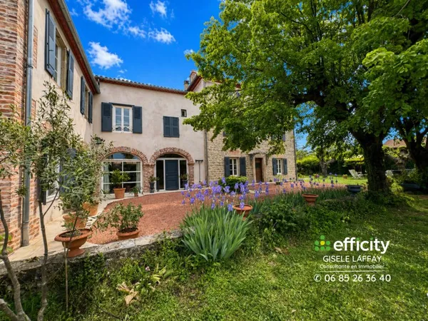 Maison 12 pièces 336 m²