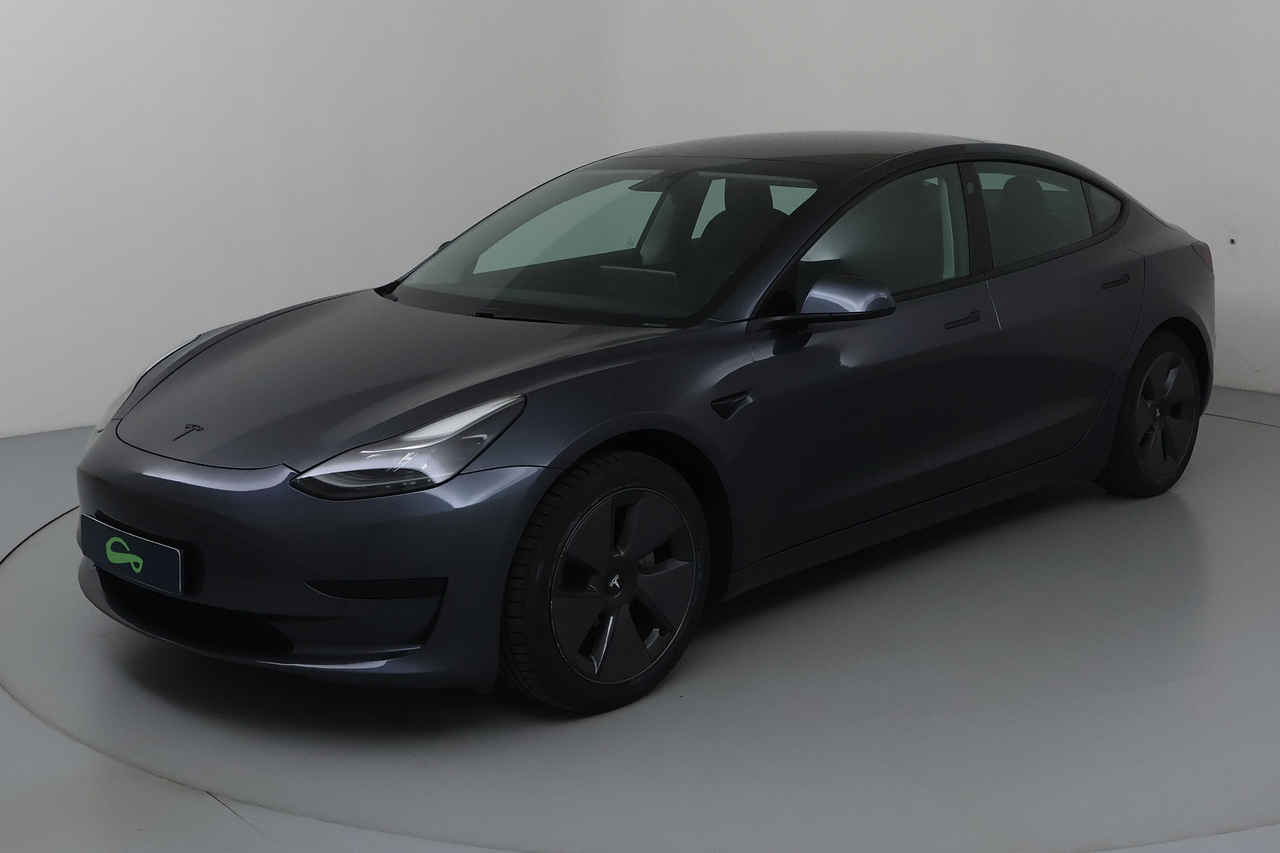 Tesla MODEL 3 — photo 1