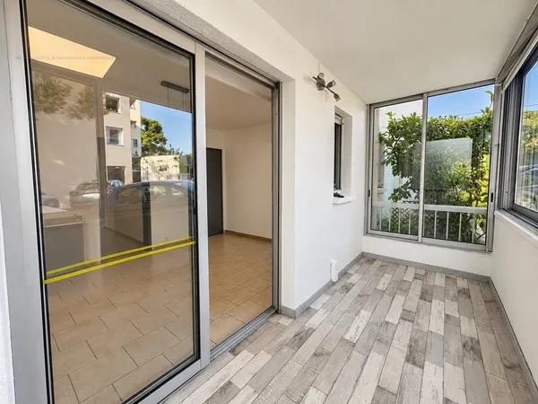 Appartement T1 avec terrasse