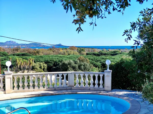 Maison 5 pièces 198 m²