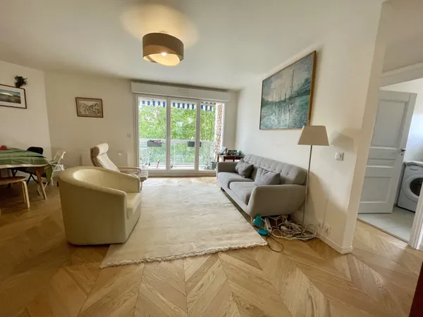 Loue appartement 81m² 4 pièces - 3 chambres Levallois-Perret