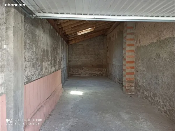 Parking/box 32 m² Revel