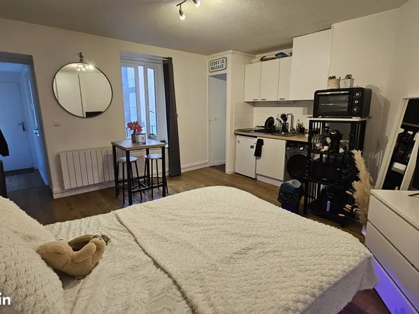 Studio 1 pièce 23 m²