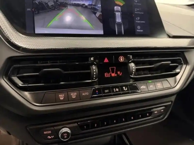Bmw Serie 1 série 1 116ia 109ch m sport dkg7 — photo 15