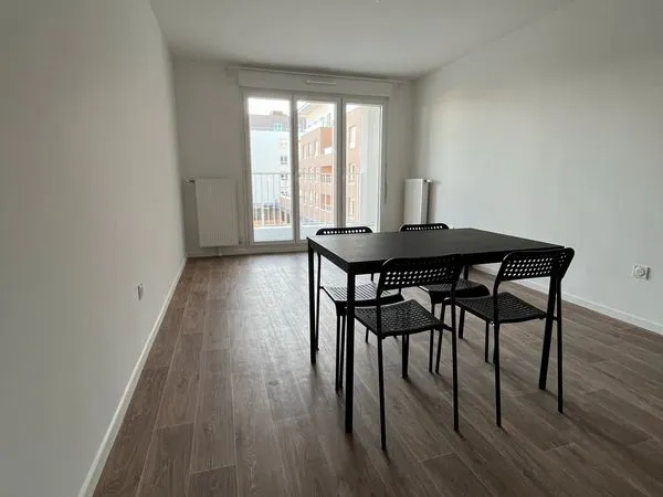 Colocation 3 pièces 62m² meublé Paris Campagne