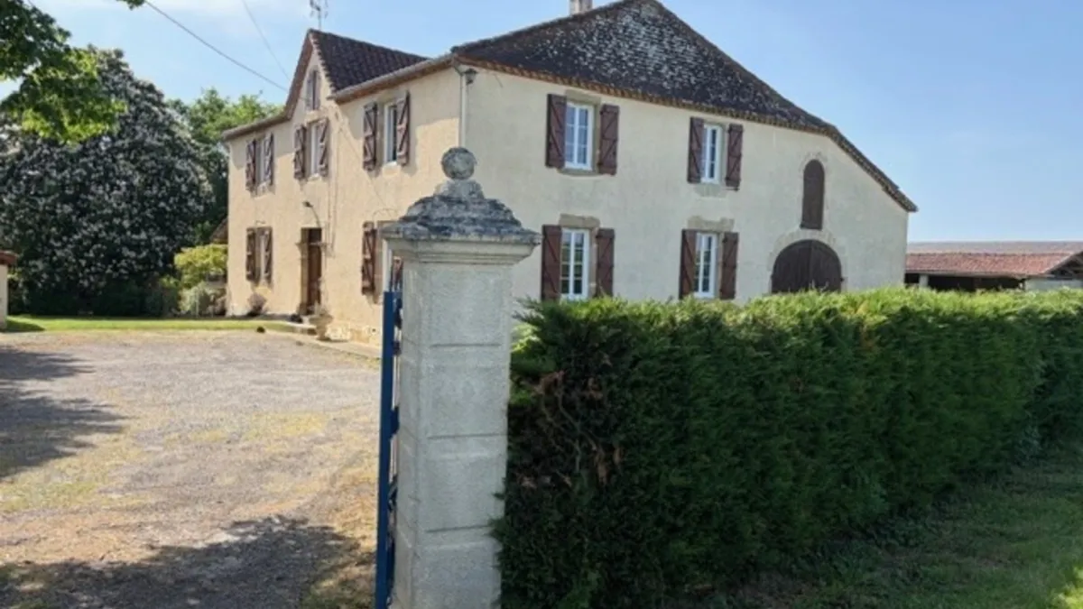 Photo 43