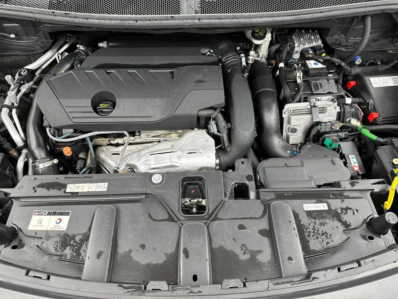 Peugeot 3008 hybrid 225 e-eat8 allure — photo 13
