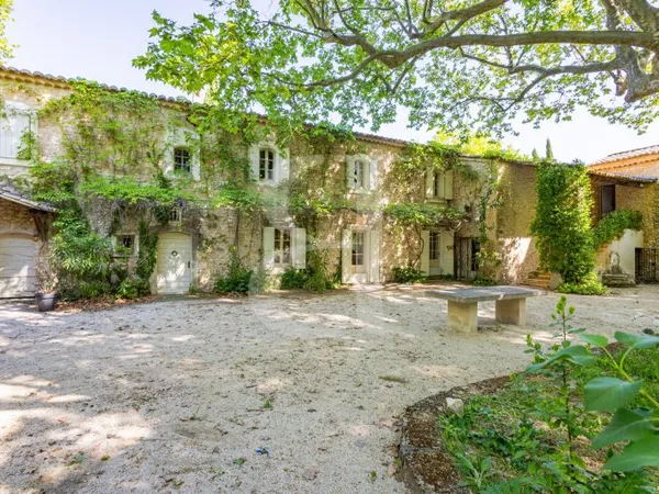 Maison 9 pièces 430 m²