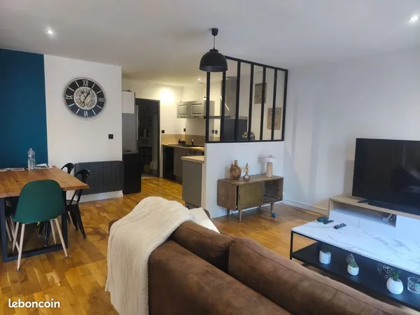 Maison meublée de plain-pied - Clim, Terrasse, Jacuzzi, jardin - Au calme en fond d'impasse