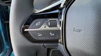 Peugeot 2008 1.2 Hybrid 145ch GT e-DCS6 — photo 13