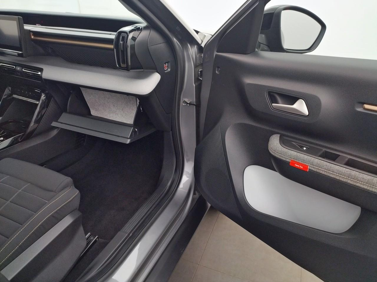 Citroën C3 Aircross hybride 145 ch aut plus — photo 26