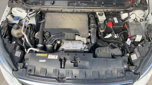 Peugeot 308 1.2 PureTech 110 - Style – 2019 – 112535 km – Essence – Boîte Manuelle — photo 29