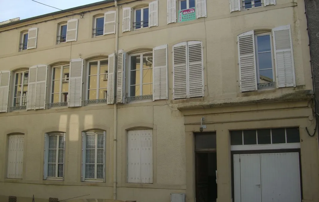 Photo 1
