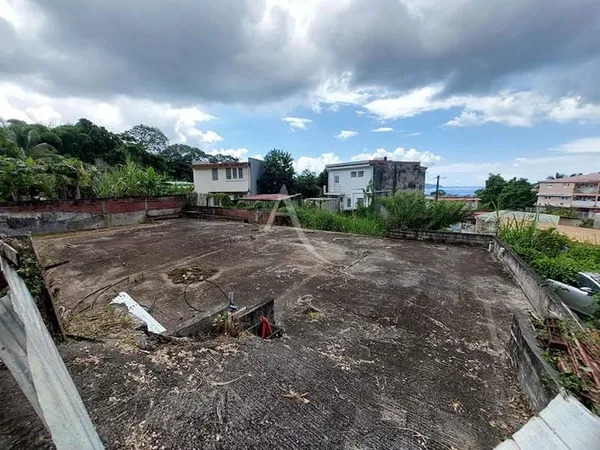 Terrain 458 m²