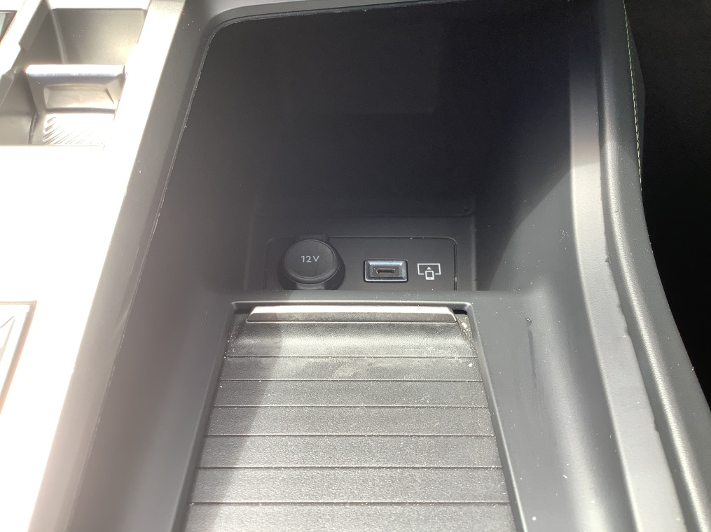 Peugeot 308 — photo 21