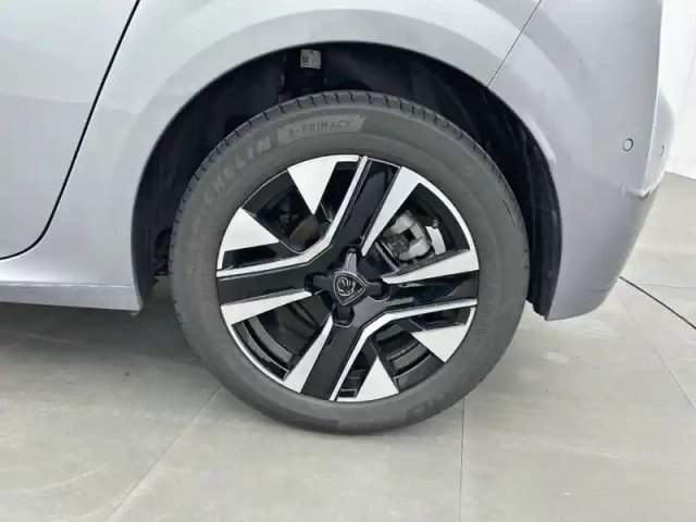 Peugeot 208 hybrid 110 ch e-dcs6 — photo 13
