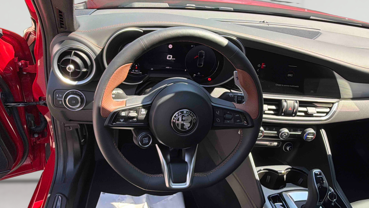 Alfa Romeo Giulia 2.2 160 ch AT8 — photo 10