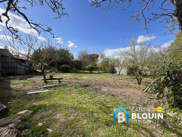 TERRAIN CONSTRUCTIBLE 457 m²