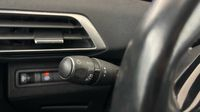 Peugeot 3008 1.2 PureTech 130ch S&S Allure — photo 23