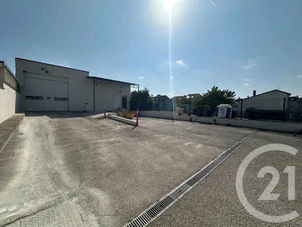 Bureaux 1009 m²