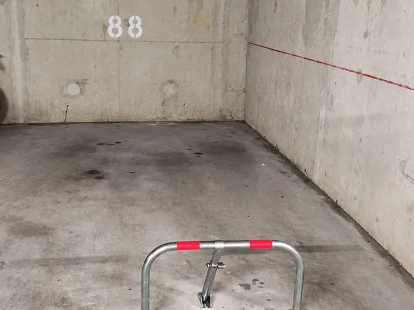 Place de parking en sous-sol à vendre