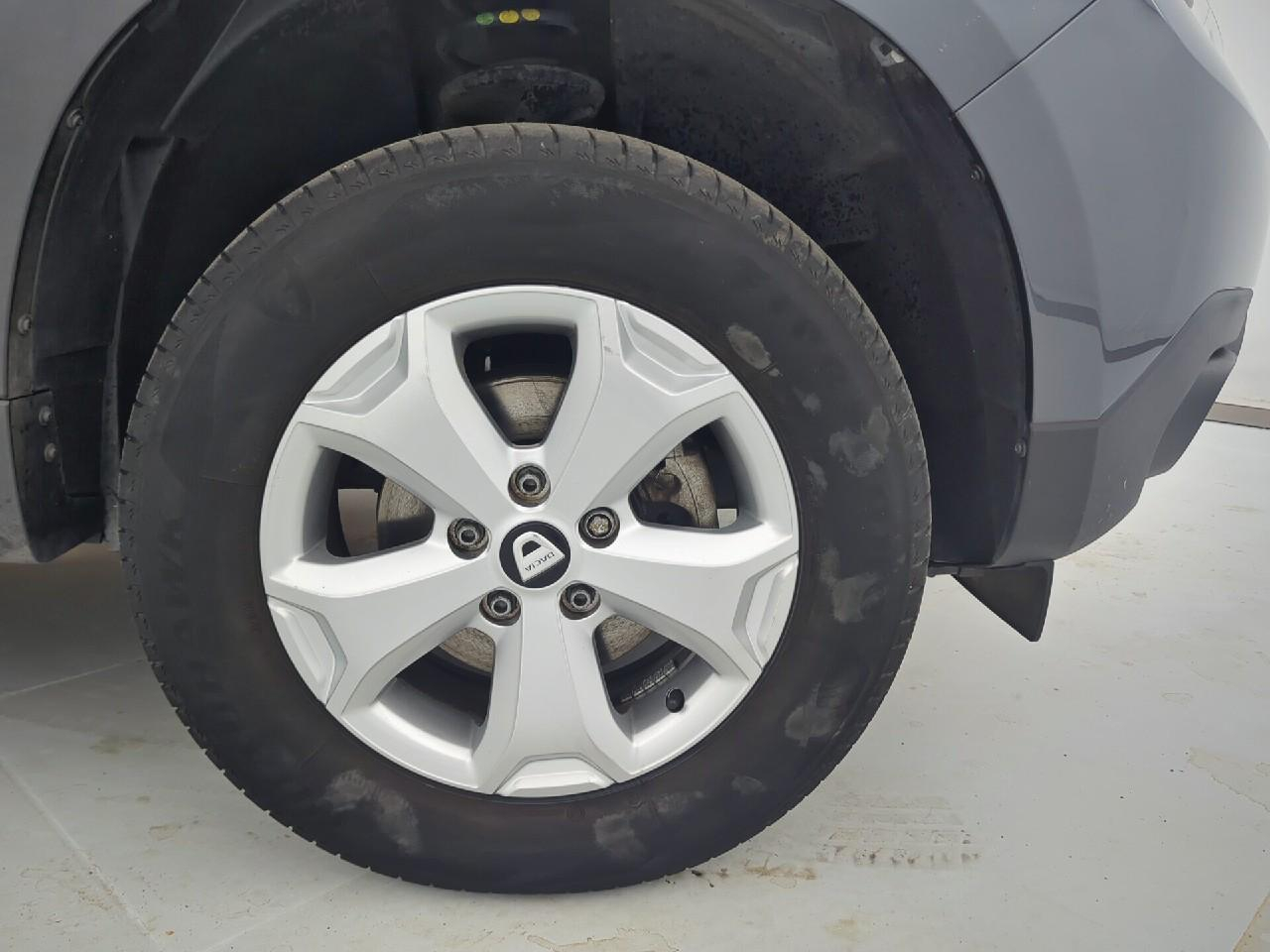 Dacia Duster tce 130 fap 4x2 confort — photo 28