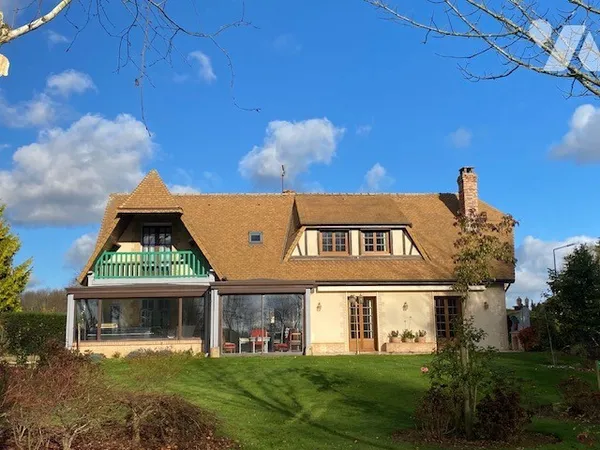 Maison 8 pièces 218 m²