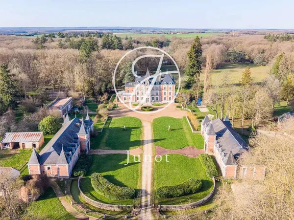 Propriété 30 pièces 1600 m²