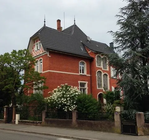 Bel appartement rénové dans immeuble de caractère
