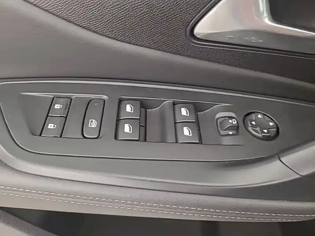Peugeot 308 sw puretech 130ch s&amp;s eat8 — photo 26
