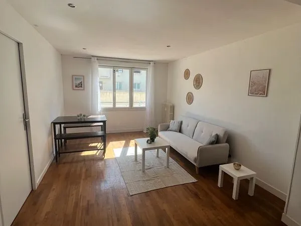 Chambre à louer dans un appartement de standing