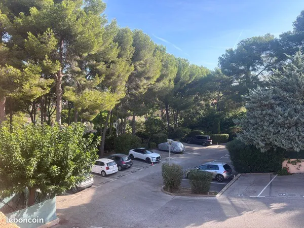 🌴 Charmant studio avec terrasse à Sanary-sur-Mer 🌴