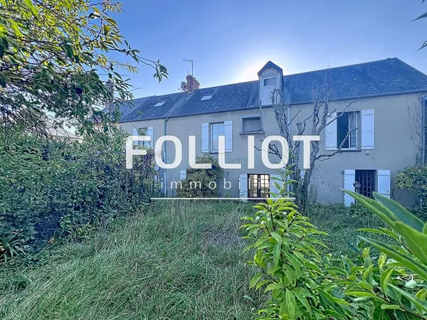 A VENDRE 10 MN SAINT LO Maison dans bourg tous commerces 50680
