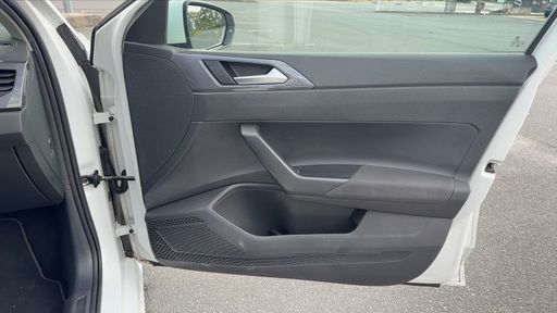 Volkswagen Polo 1.0 MPI 65 - Connect – 2019 – 112186 km – Essence – Boîte Manuelle — photo 28