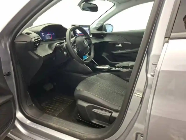 Peugeot 208 hybrid 110 ch e-dcs6 — photo 12