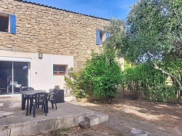 Maison 8 pièces 100 m²