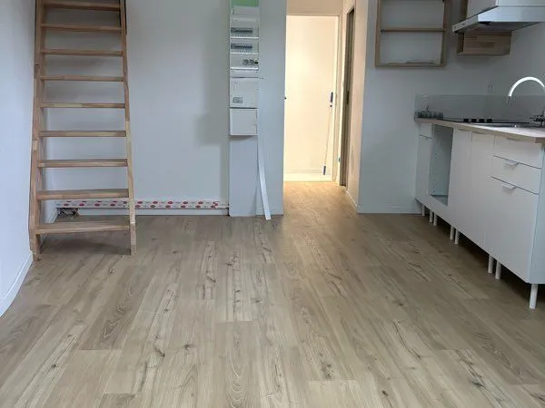 Belley, T2 duplex à louer