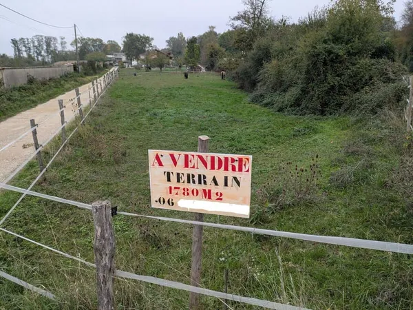 Terrain 1780 m²