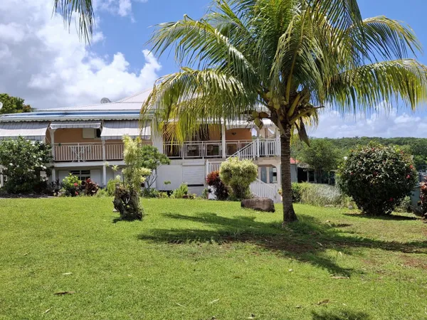 Maison 8 pièces 170 m²