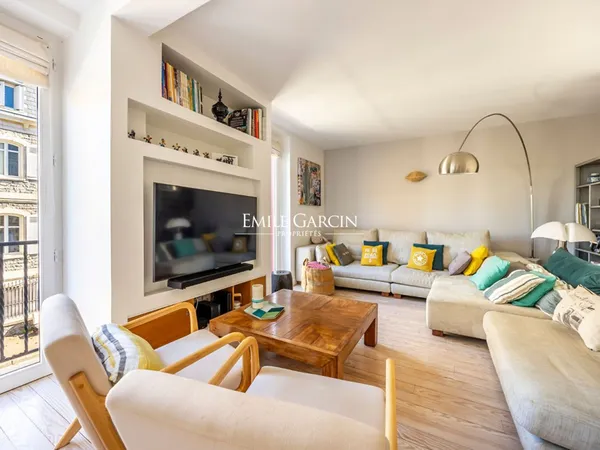 À vendre, maison de ville avec garage - Biarritz