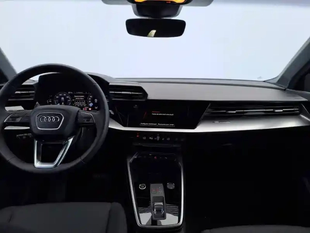 Audi A3 sportback 40 tfsie 204 s tronic 6 — photo 2