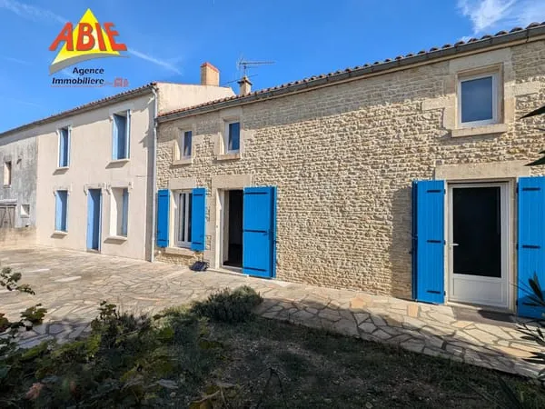 Maison en pierre MAILLE MARAIS POITEVIN