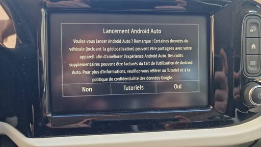 Renault Twingo 0.9 TCe 95 - Intens – 2019 – 51201 km – Essence – Boîte Manuelle — photo 3