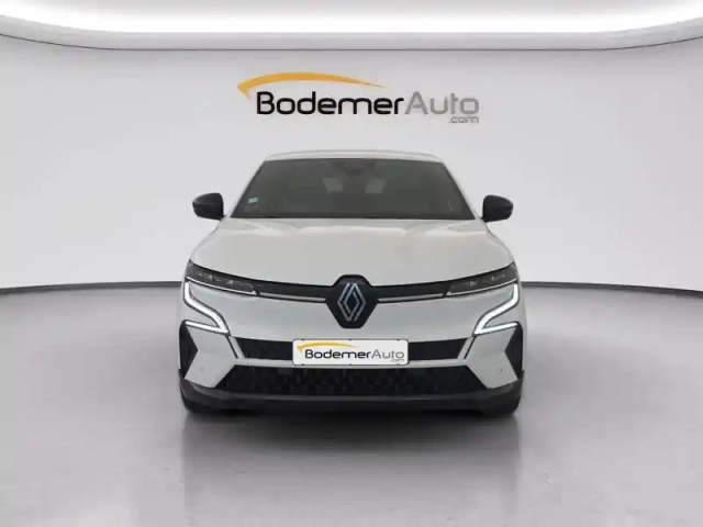 Renault Megane e-tech ev60 220 ch super charge — photo 23