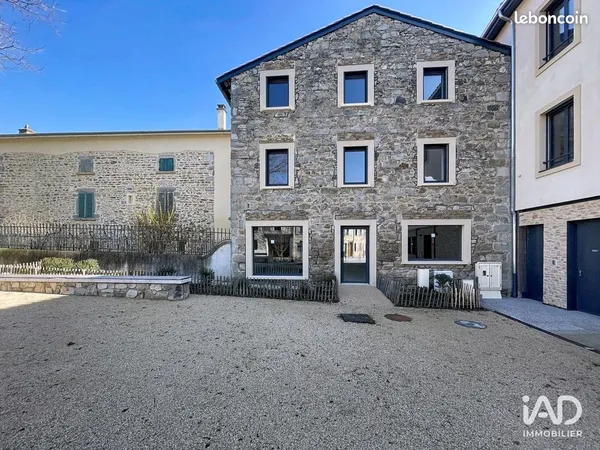 Boutique 93 m² SAINT-LAURENT-D'AGNY