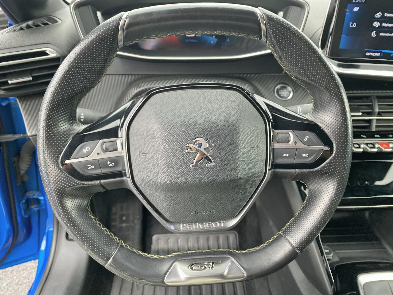 Peugeot 208 1.5 bluehdi 100ch s&s gt line — photo 15