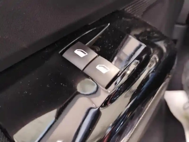 Citroën C3 puretech 83 s&amp;s bvm5 shine — photo 20